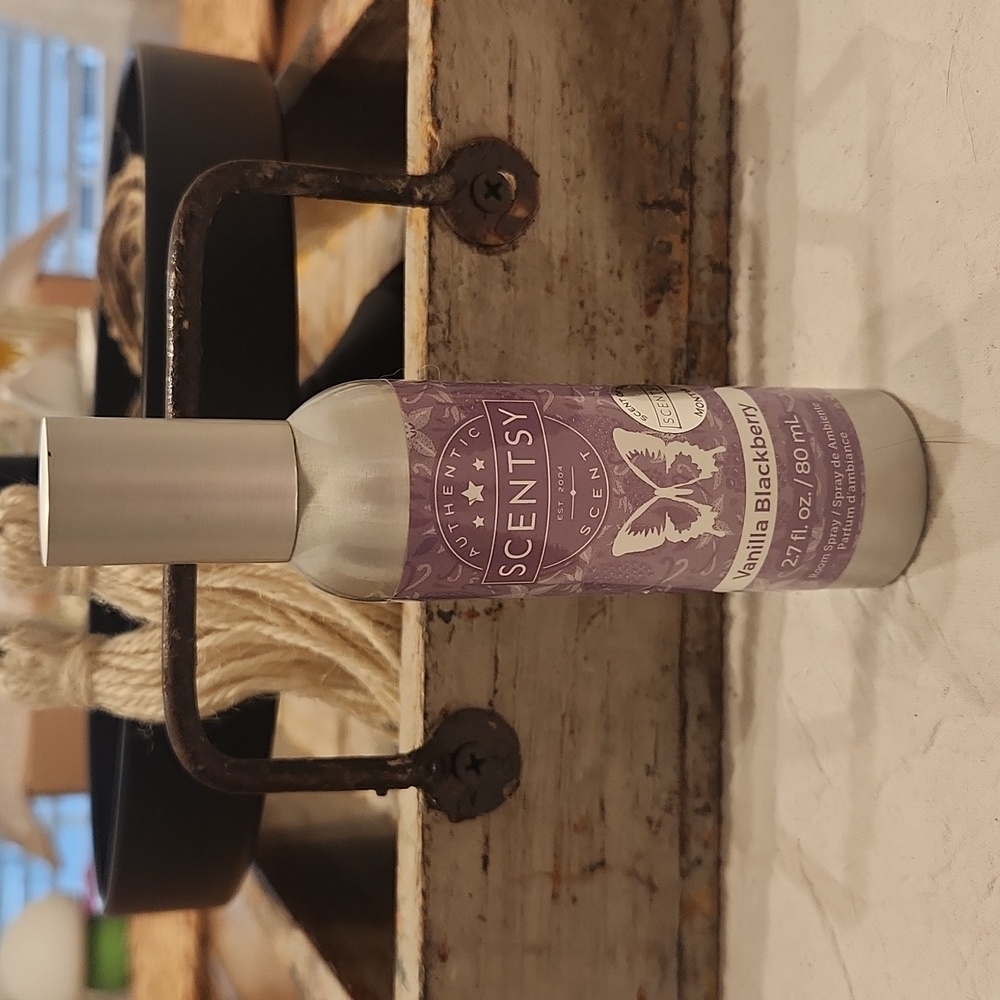 Scentsy Vanilla Blackberry Room Spray